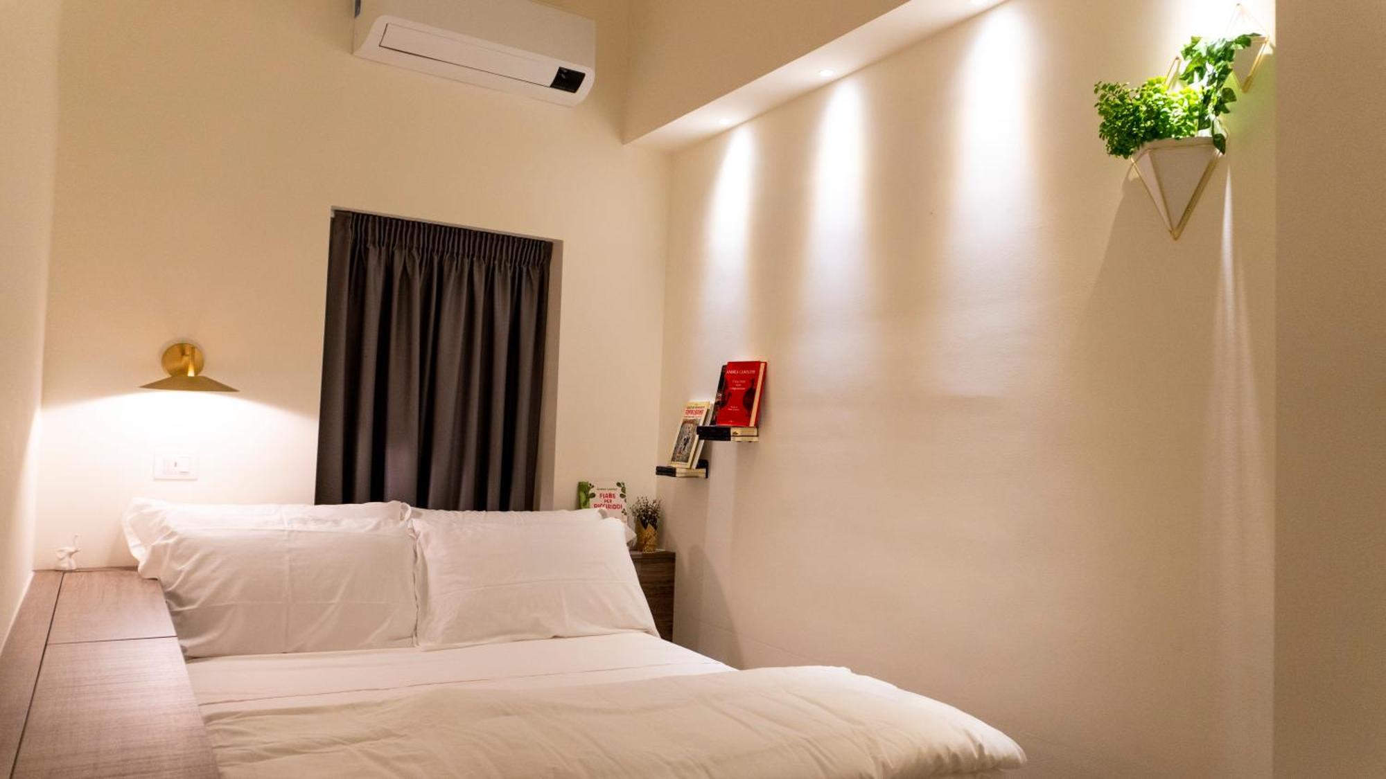 Notti D'Autore Suites Катания Экстерьер фото
