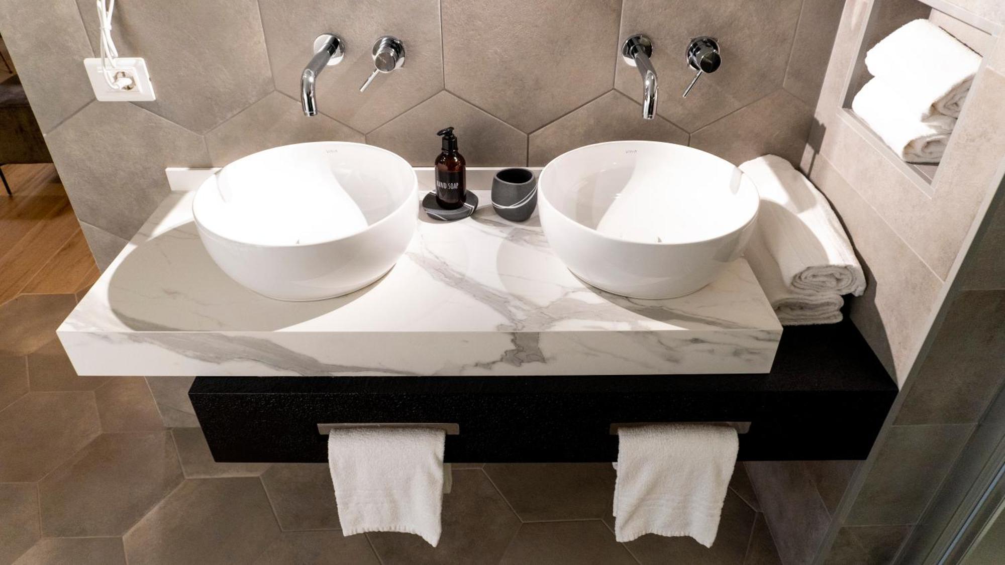 Notti D'Autore Suites Катания Экстерьер фото